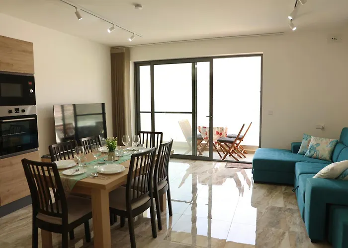 Stunning 3br With Sea Views In Gozo By 360 Estates *